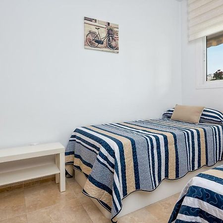 Wintowinrentals Best Location, Beach, Pool & Parking Rincón de la Victoria Buitenkant foto