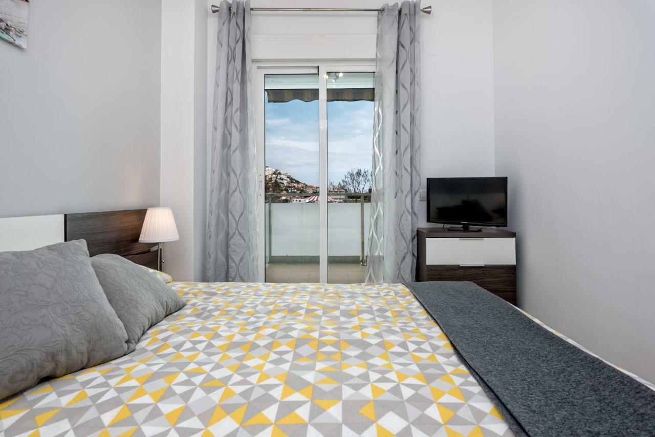 Wintowinrentals Best Location, Beach, Pool & Parking Rincón de la Victoria Buitenkant foto